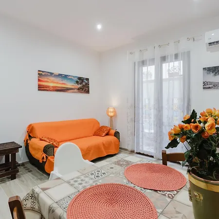 Semesterbostad Casa Iris Castelvetrano